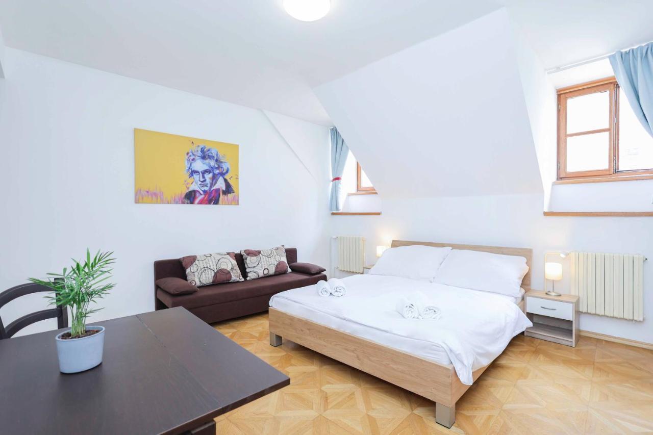 Beethoven Apartments ブラチスラヴァ エクステリア 写真